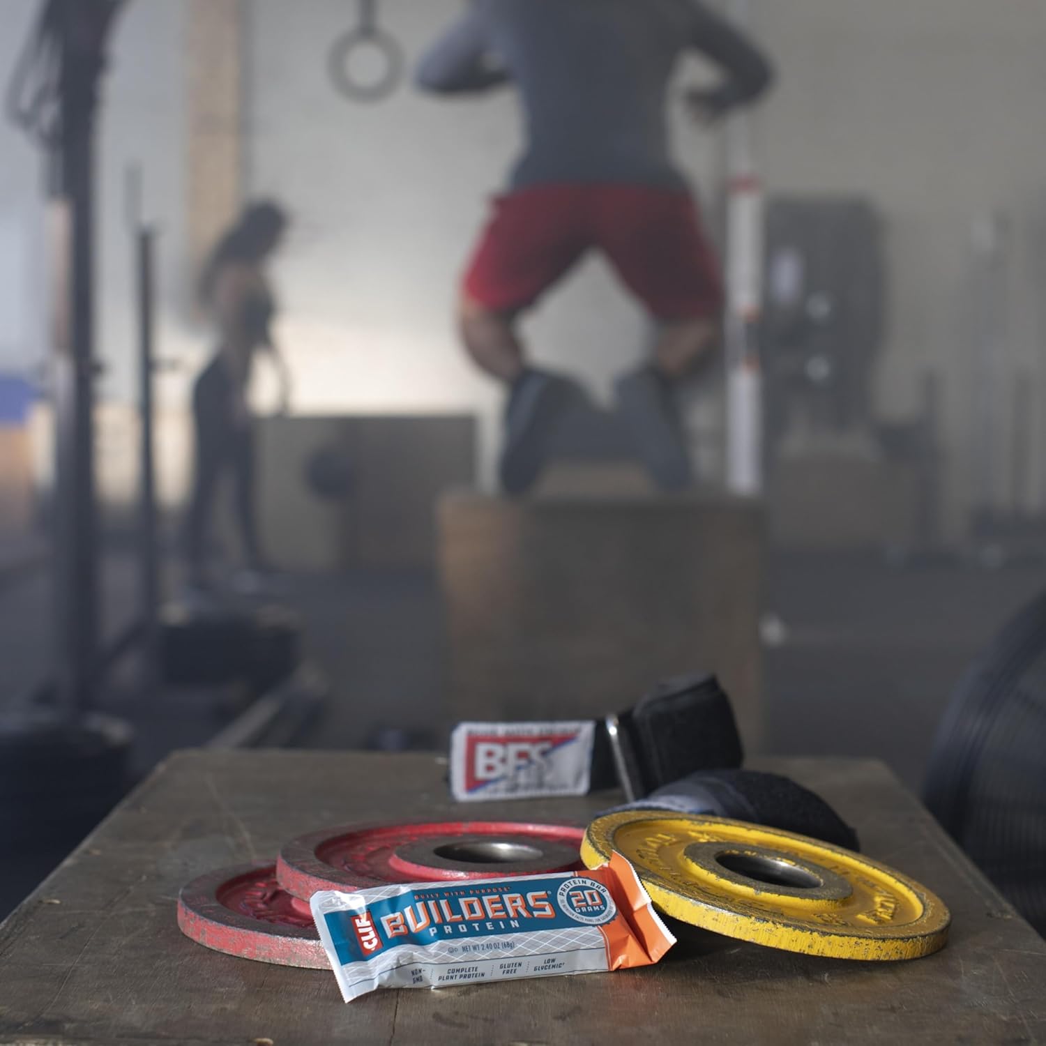 بار بروتين كليف بيلدرز - زبدة الفول السوداني بالشوكولاتة - 20 غرام بروتين نباتي - 2.4 أونصة (12 بار) 